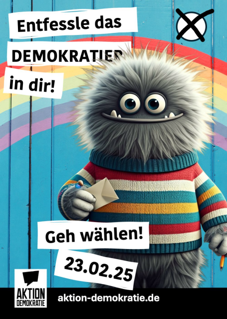 Ein flauschiges, graues Wesen mit buntem Pullover fordert zum Wählen auf.